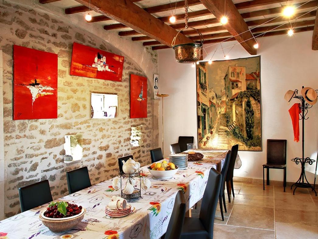 Le Clos De La Tuiliere グリニャン エクステリア 写真