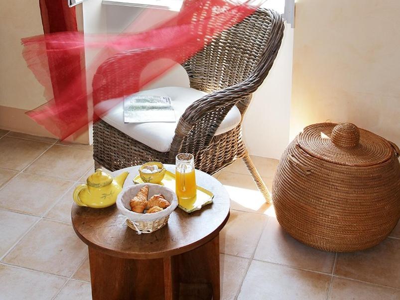 Le Clos De La Tuiliere グリニャン エクステリア 写真